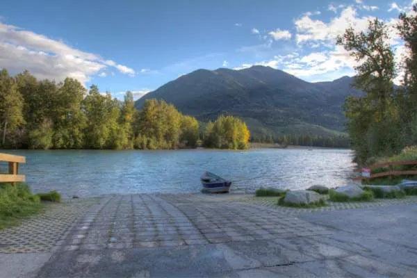 Top 5 Postcard Design Agencies in Alaska