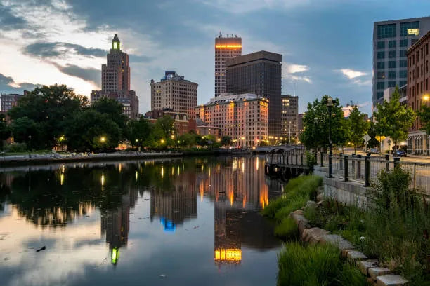 Top 5 Graphic Design Agencies for Streamers in Rhode Island