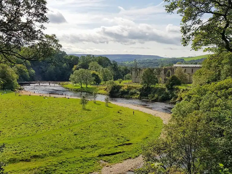 Top or Best Custom Graphics for Videos Agencies and Companies in Bolton, England