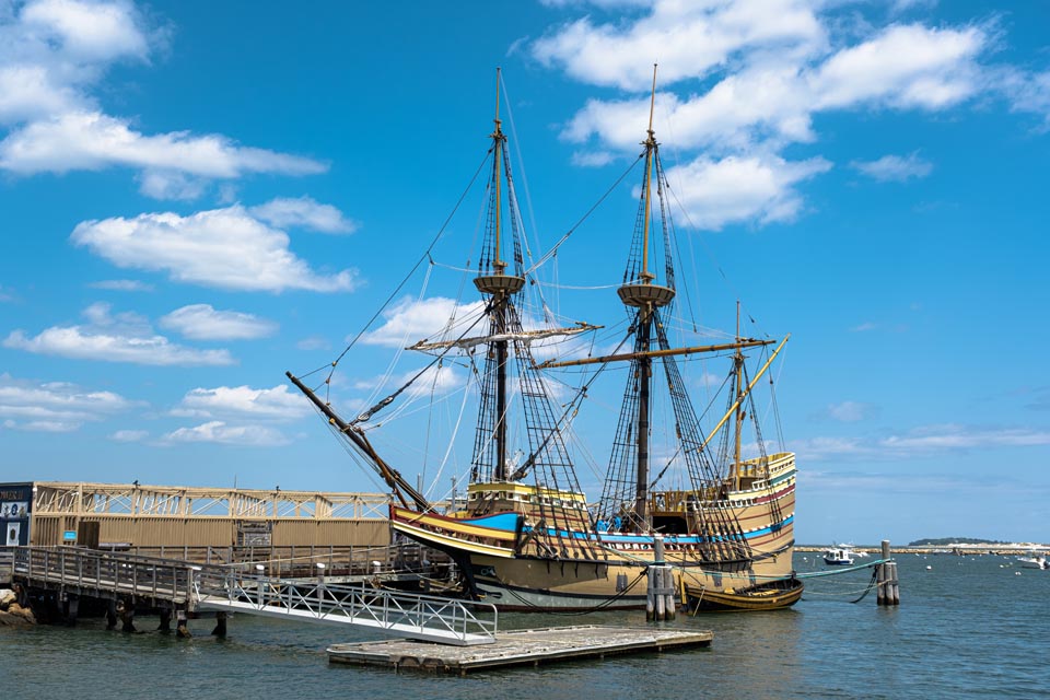 Top or Best LinkedIn Management Agencies and Companies in Plymouth, Massachusetts