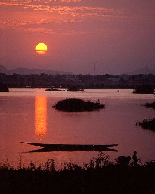 Top NFT art agencies in Mali
