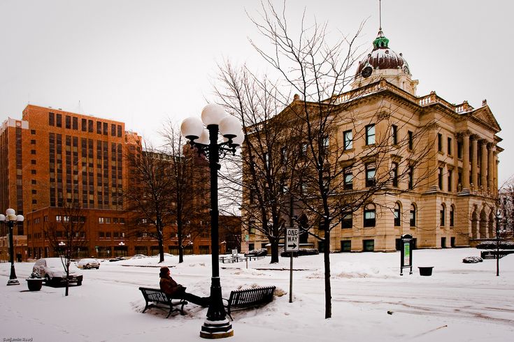 Top or Best TikTok Management Agencies and Companies in Bloomington, Illinois