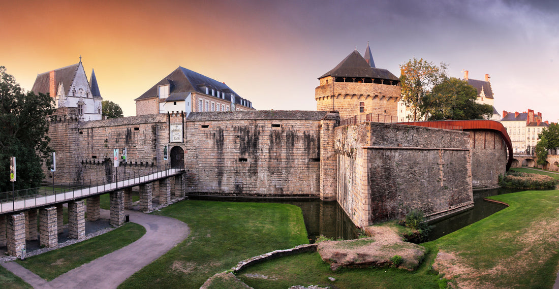 Top or Best LinkedIn Management Agencies and Companies in Nantes, France