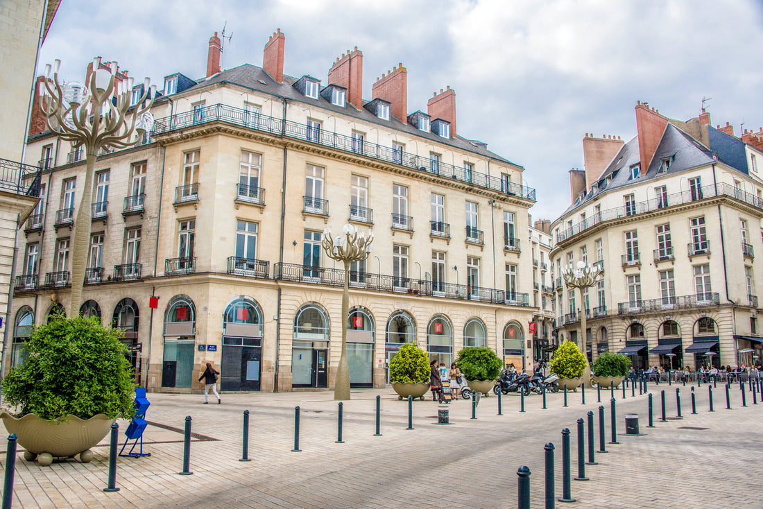 Top or Best Business Card Design Agencies and Companies in Nantes, France