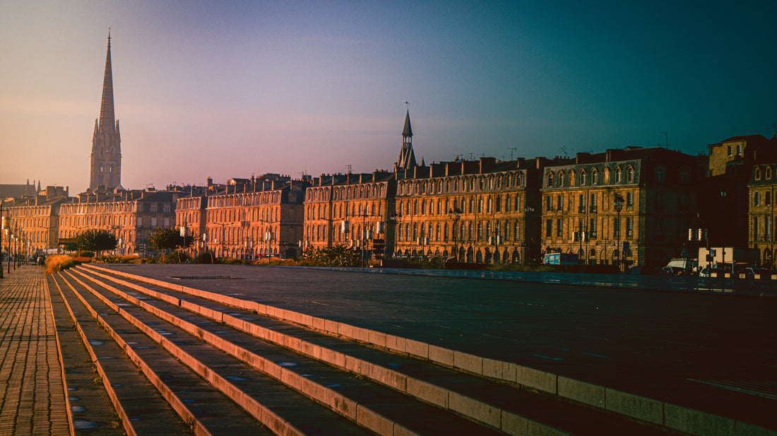 Top or Best Book Cover Design Agencies and Companies in Bordeaux, France