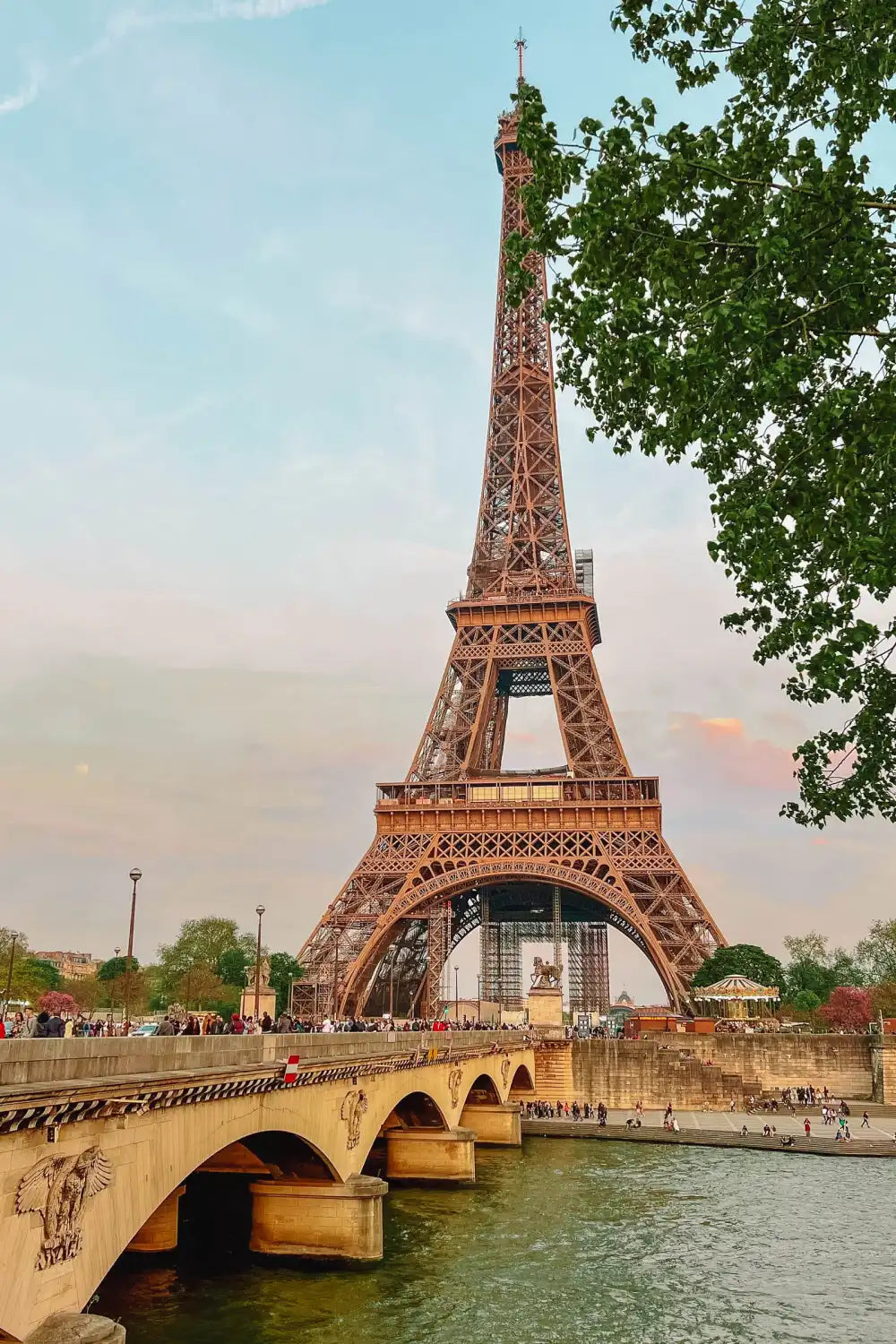 Top or Best Stationery Design Agencies and Companies in Paris, France