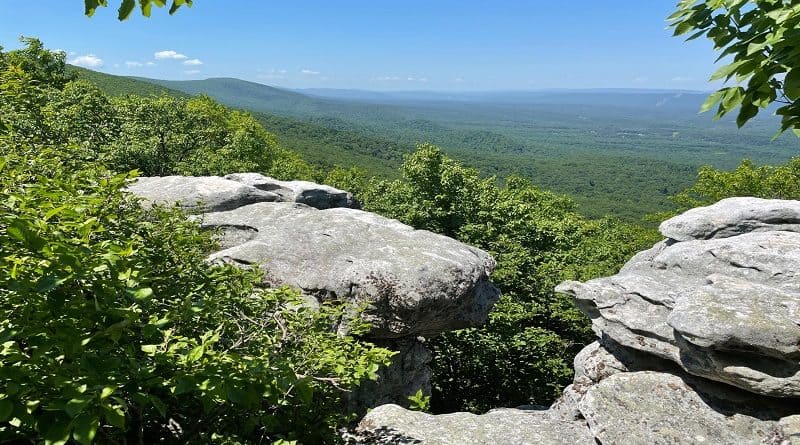 Top or Best Graphics for Streamers Agencies and Companies in Teays Valley, West Virginia