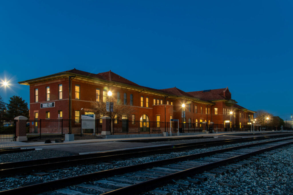 Top or Best LinkedIn Management Agencies and Companies in Dodge City, Kansas