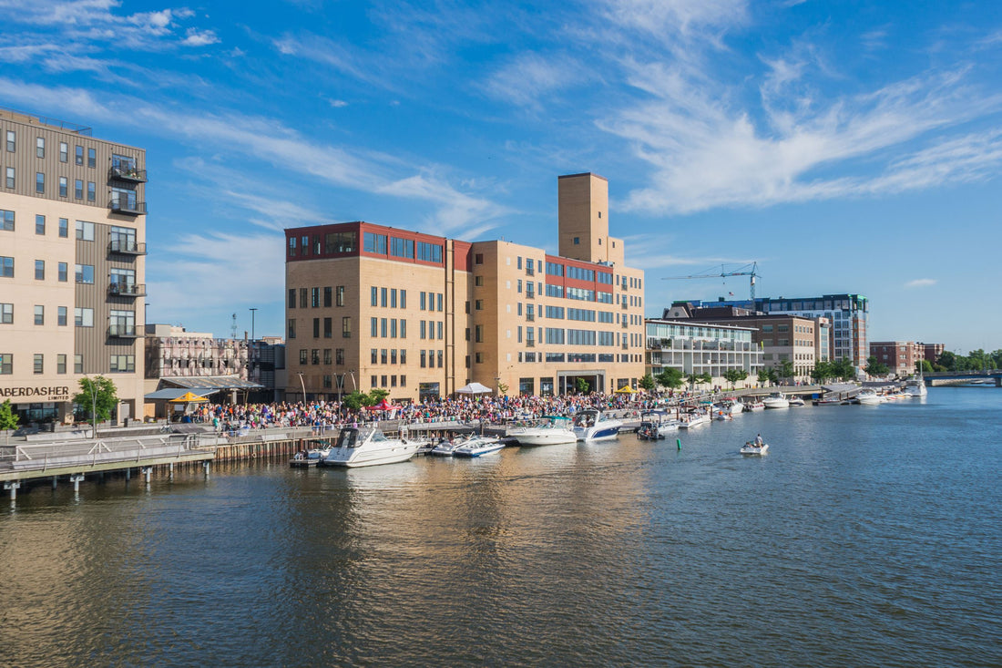 Top and Best Storyboard Agencies and Companies in Green Bay, Wisconsin