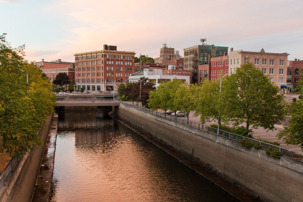 Top or Best Snapchat Management Agencies and Companies in Bangor, Maine