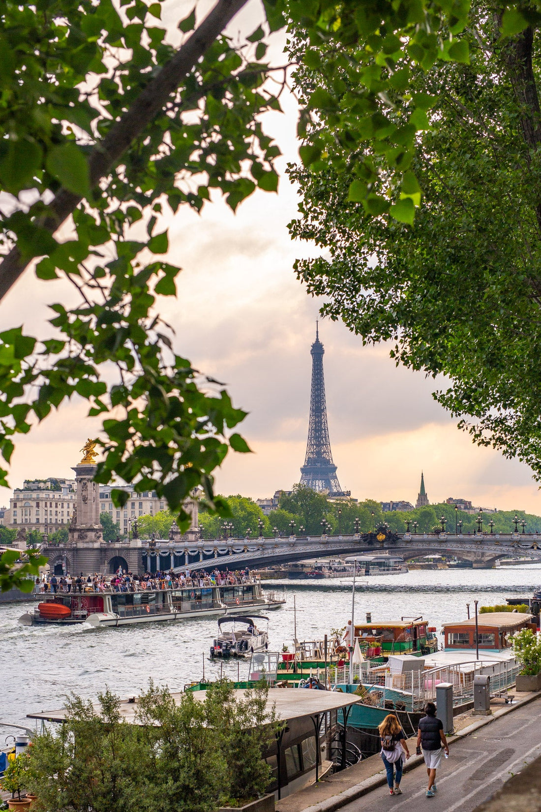 Top or Best Logo Design Agencies and Companies in Paris, France