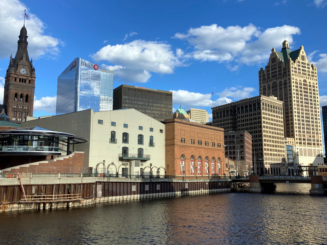 Top and Best Social Media Design Agencies and Companies in Milwaukee, Wisconsin