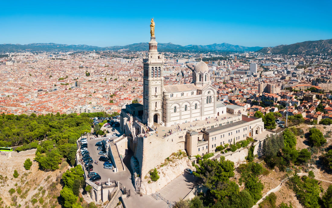 Top or Best Athlete Brand Collaboration Agencies and Companies in Marseille, France