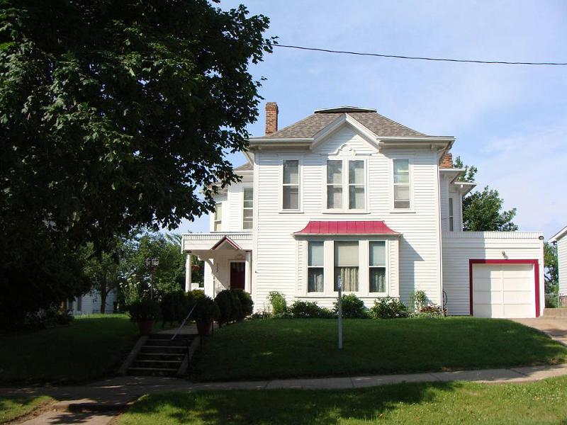 Top or Best TikTok Management Agencies and Companies in Ottumwa, Iowa