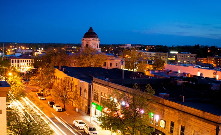 Top or Best Snapchat Management Agencies and Companies in Bloomington, Illinois