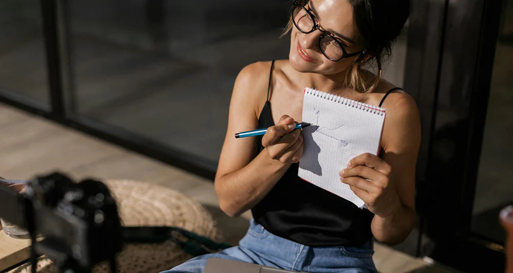 Working With A Talent Agency As An Influencer