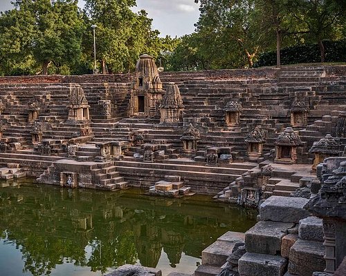 Top or Best Portraits & Caricatures Agencies and Companies in Rajkot, India