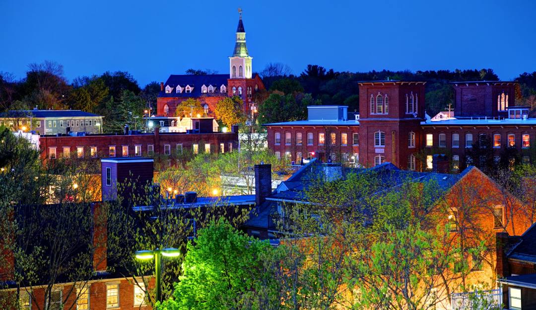 Top LinkedIn Management Agencies and Companies in Dover, New Hampshire