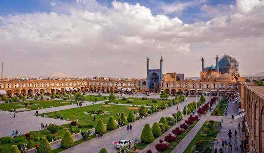 Best Linkedin Management Company in Iran