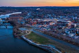 Top and Best Business Card Design Agencies and Companies in Waterville, Maine