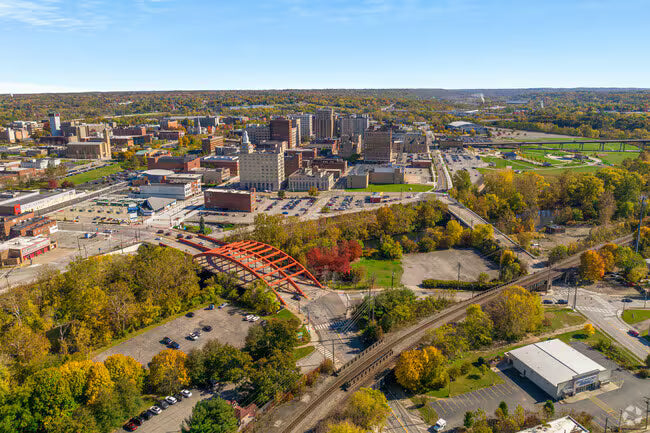 Top or Best Drawing & Illustration Agencies and Companies in Youngstown, Ohio