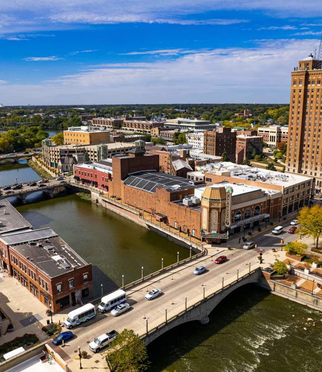 Top or Best Graphics for Streamers Agencies and Companies in Elgin, Illinois