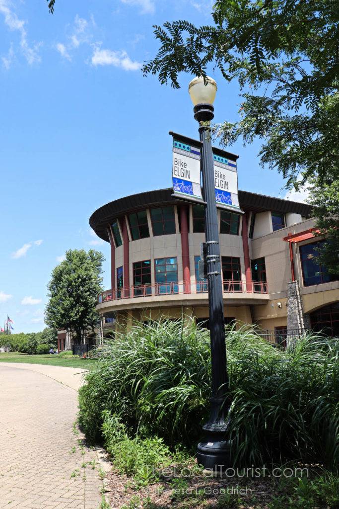 Top or Best X (Twitter) Management Agencies and Companies in Elgin, Illinois