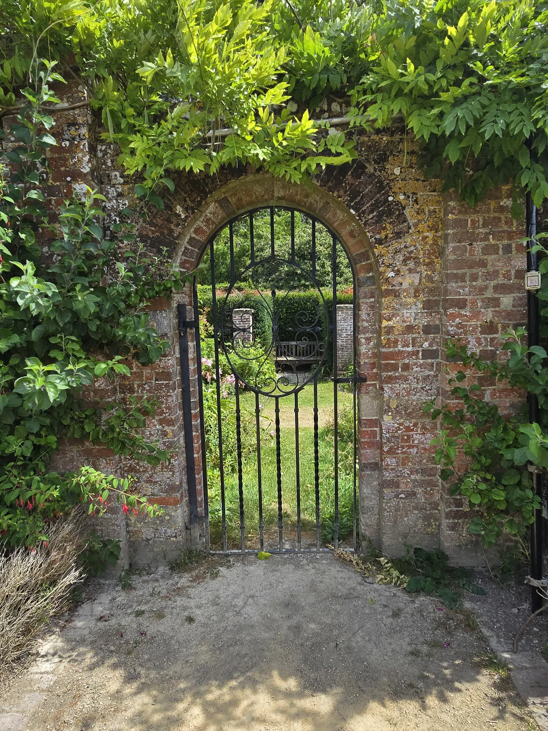 Top or Best Invitation Design Agencies and Companies in Poole, England