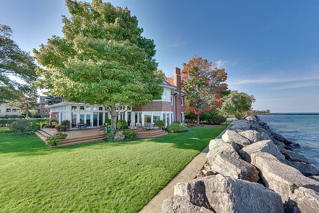 Top or Best Cartoons and Comics Agencies and Companies in Evanston, Illinois