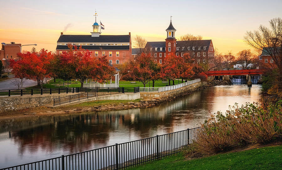 Top or Best Facebook Management Agencies and Companies in Laconia, New Hampshire