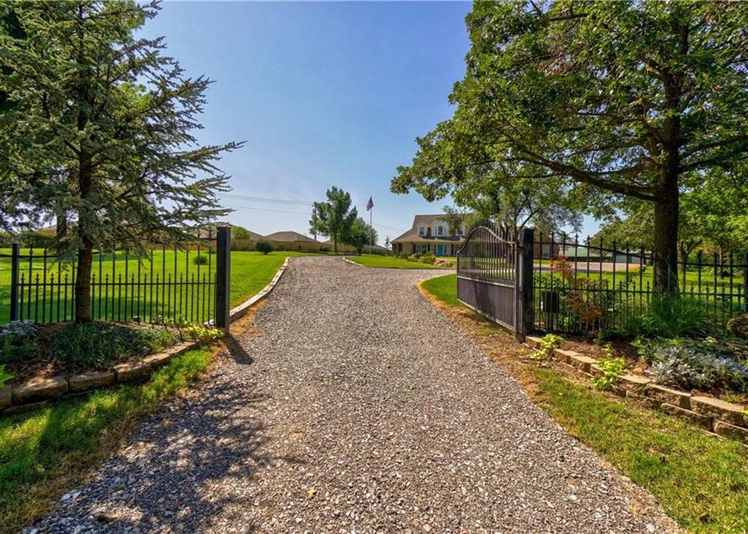 Top or Best Poster Design Agencies and Companies in Midwest City, Oklahoma