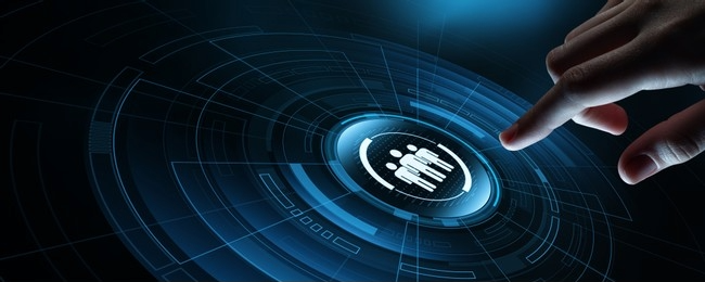 How Many HR Managers Look To Hire Outside Recruiters And Headhunters?