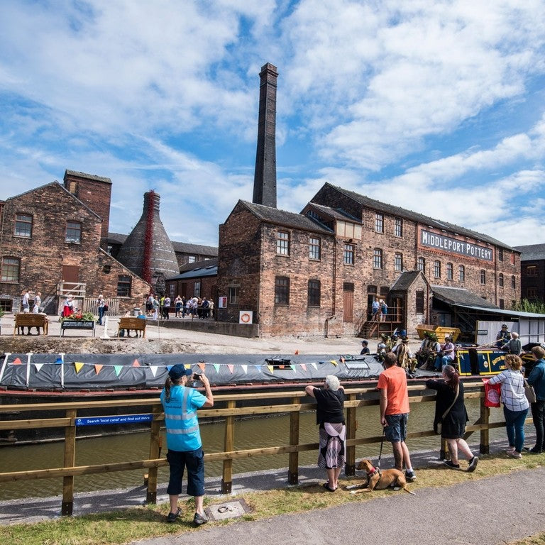 Top or Best Snapchat Management Agencies and Companies in Stoke-on-Trent, England