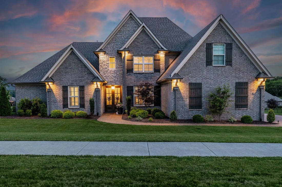 Top or Best Poster Design Agencies and Companies in Hendersonville, Tennessee