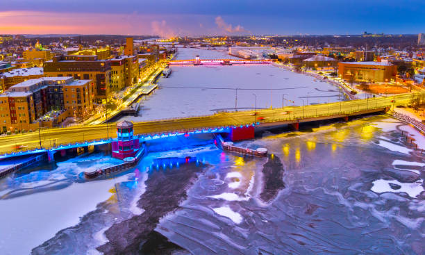 Top and Best Photo Editing Agencies and Companies in Green Bay, Wisconsin
