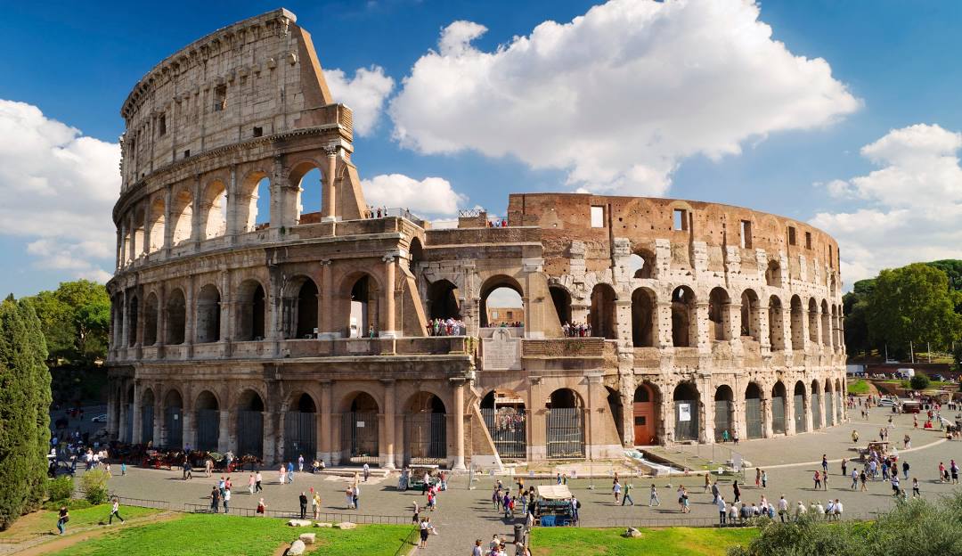 Top 5 Banner Ad Designers in Italy: Creative Minds Driving Clicks