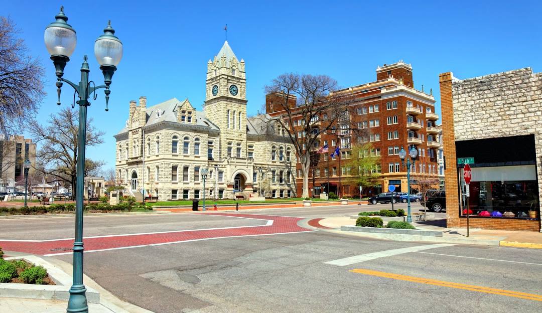 Top or Best Logo Design Agencies and Companies in Manhattan, Kansas