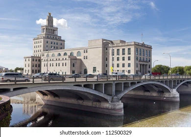 Top or Best Facebook Management and Companies in Iowa City, Iowa