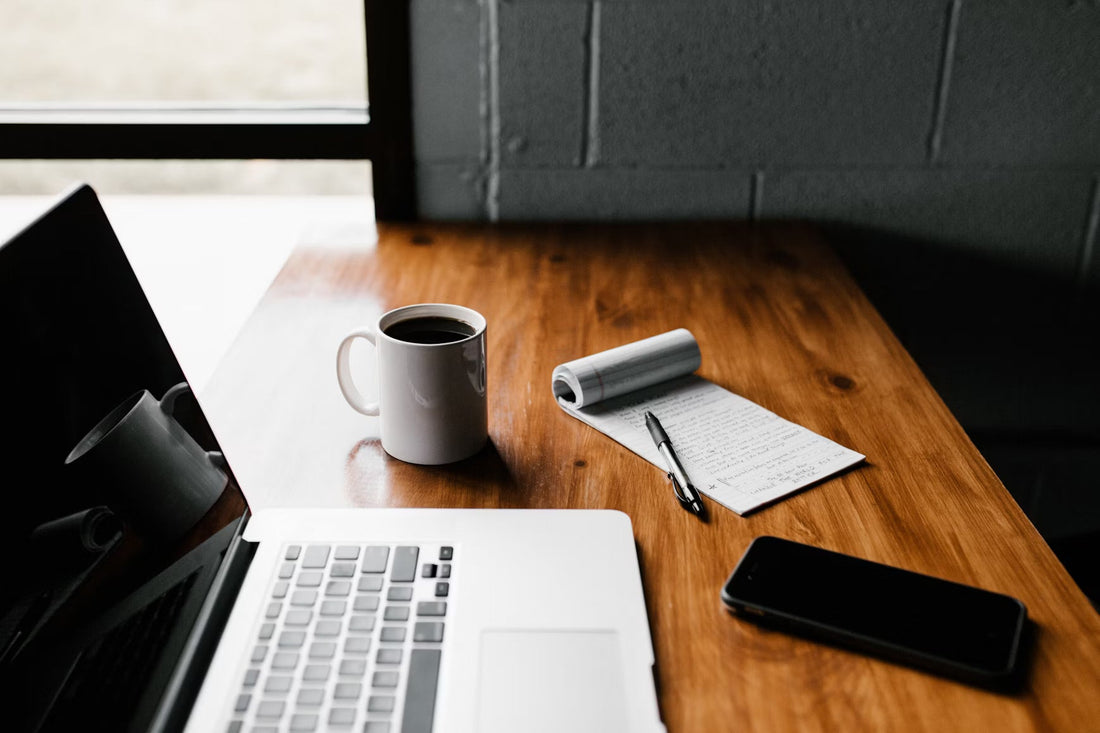 How and Where Should I Find the Best and Professional Logo Designer?