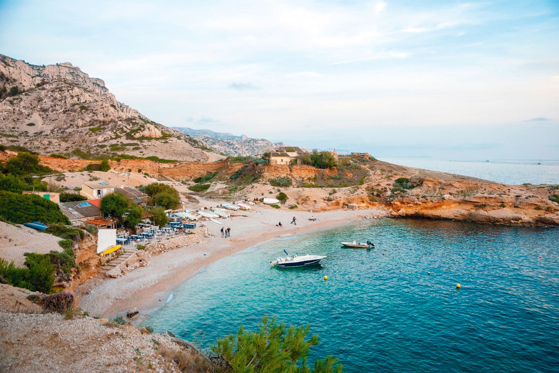 Top or Best Book Cover Design Agencies and Companies in Marseille, France