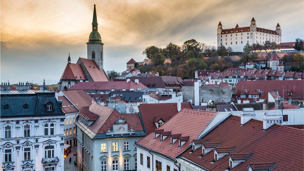 Best Instagram Management Companies in Slovakia