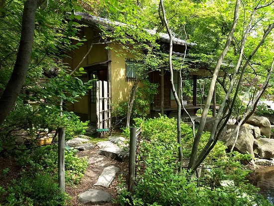 Top or Best Presentation Design Agencies and Companies in Rockford, Illinois