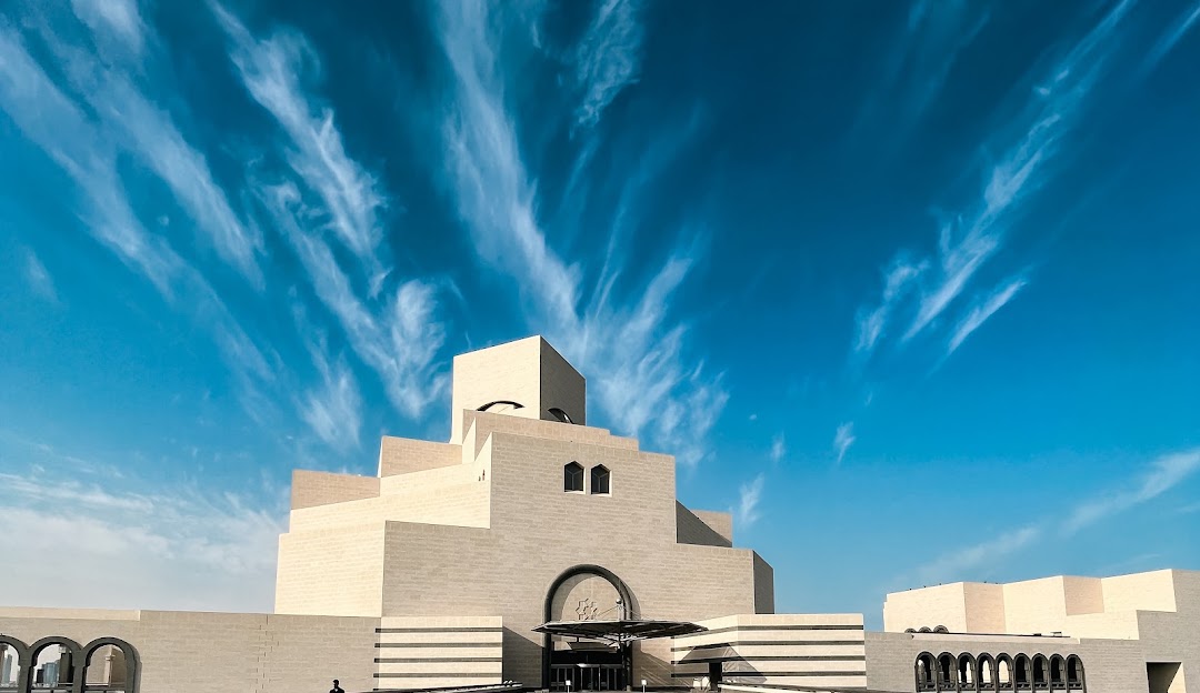 Top or Best Influencer Agency for Qatar Influencers