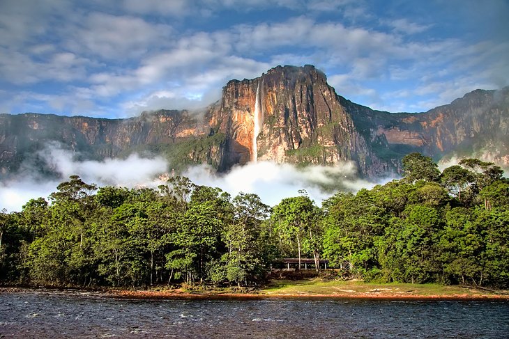 Best Facebook Management Companies in Venezuela