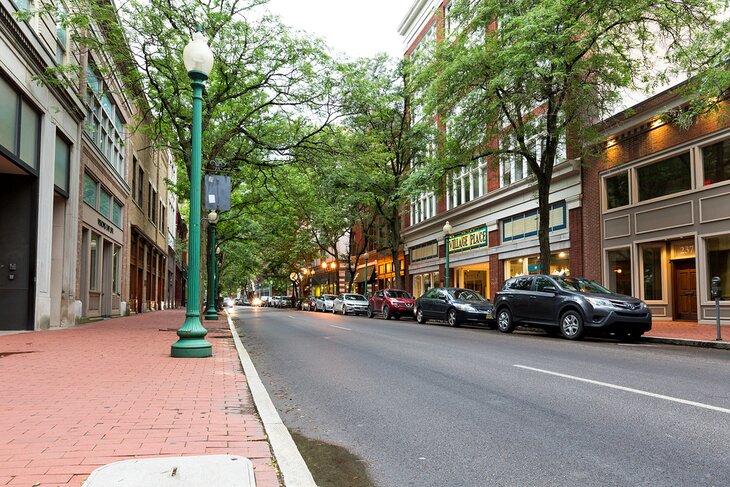 Top and Best X (Twitter) Management Agencies and Companies in Chesapeake, Virginia